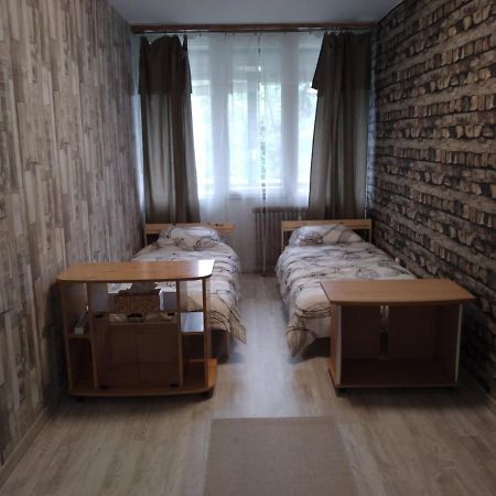 Downtown Apartment Mestecǎneşti Exterior foto
